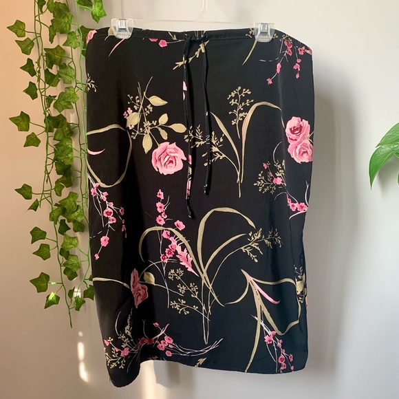 Vintage Floral Skirt with Tie Waistband and Zipper on Back - Picture 1 of 9